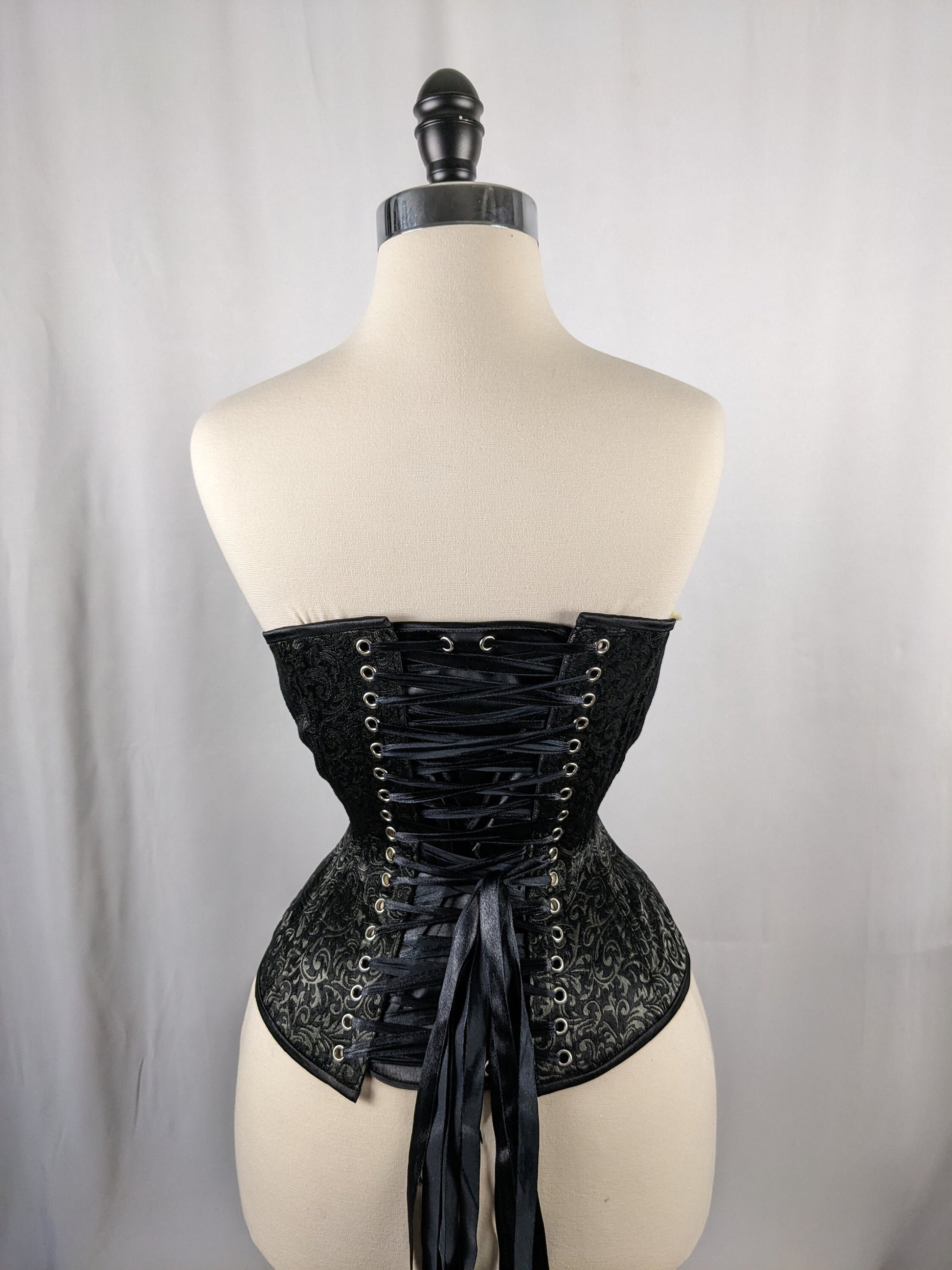 FULLER BUST CORSET TOPS AND BUSTIERS